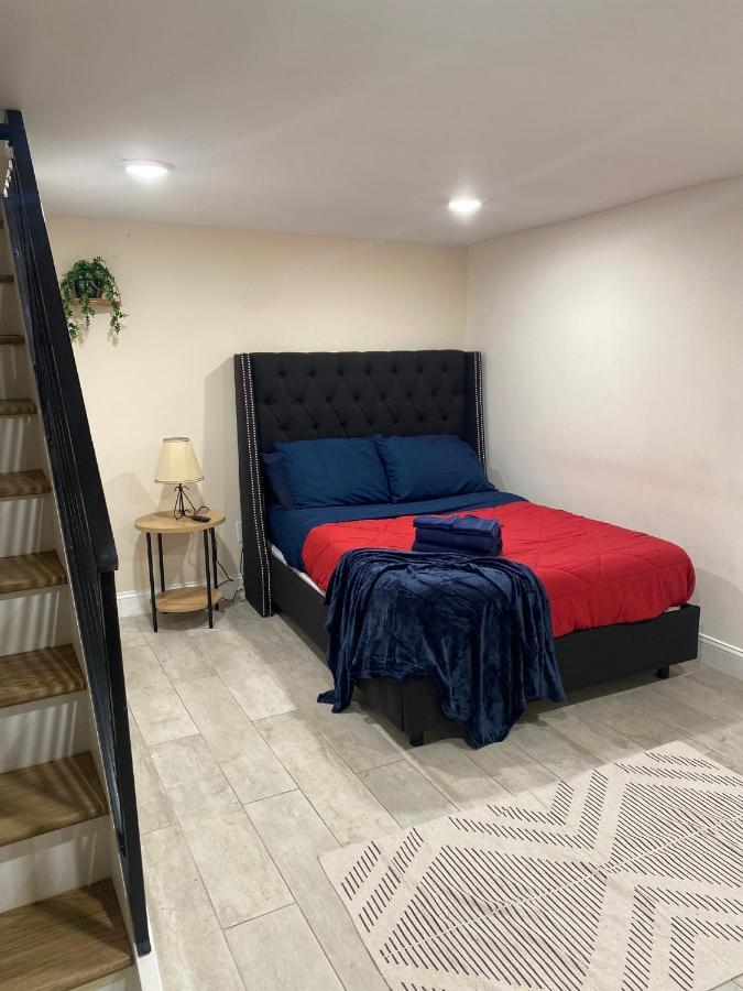 Private Room In South Philly Near Arenas! Philadelphia Bagian luar foto