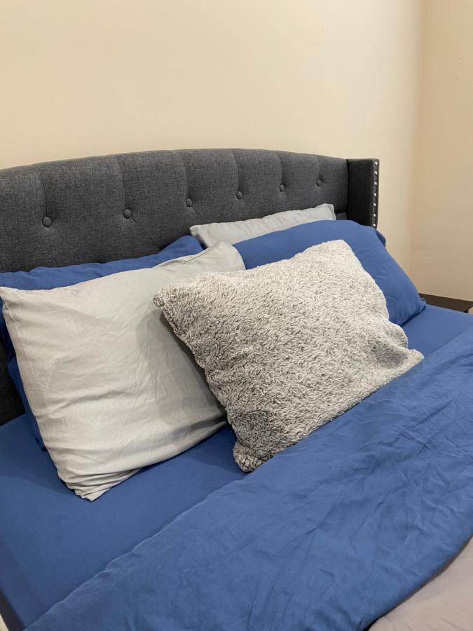 Private Room In South Philly Near Arenas! Philadelphia Bagian luar foto