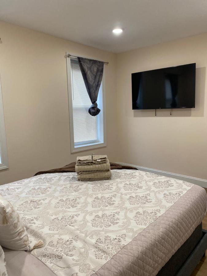 Private Room In South Philly Near Arenas! Philadelphia Bagian luar foto