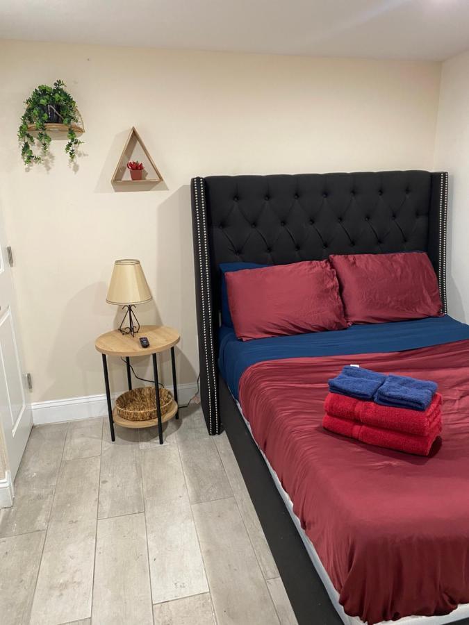 Private Room In South Philly Near Arenas! Philadelphia Bagian luar foto